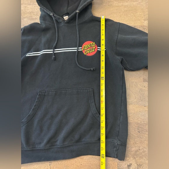 Vintage Santa Cruz Skateboards Hoodie with Logo - Picture 6 of 6